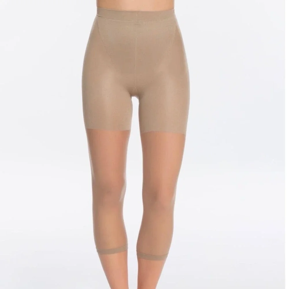 NEW Spanx Women Size 6 F Nude Fabulous Footless Tights